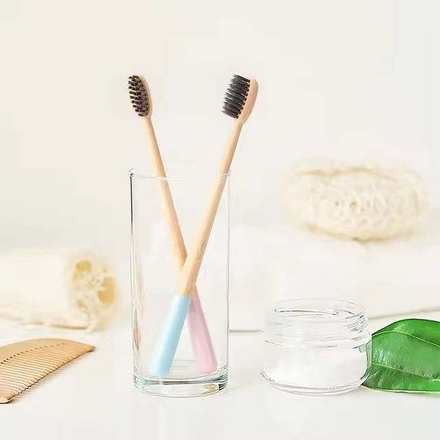 现代设计旅行环保酒店用品竹牙刷